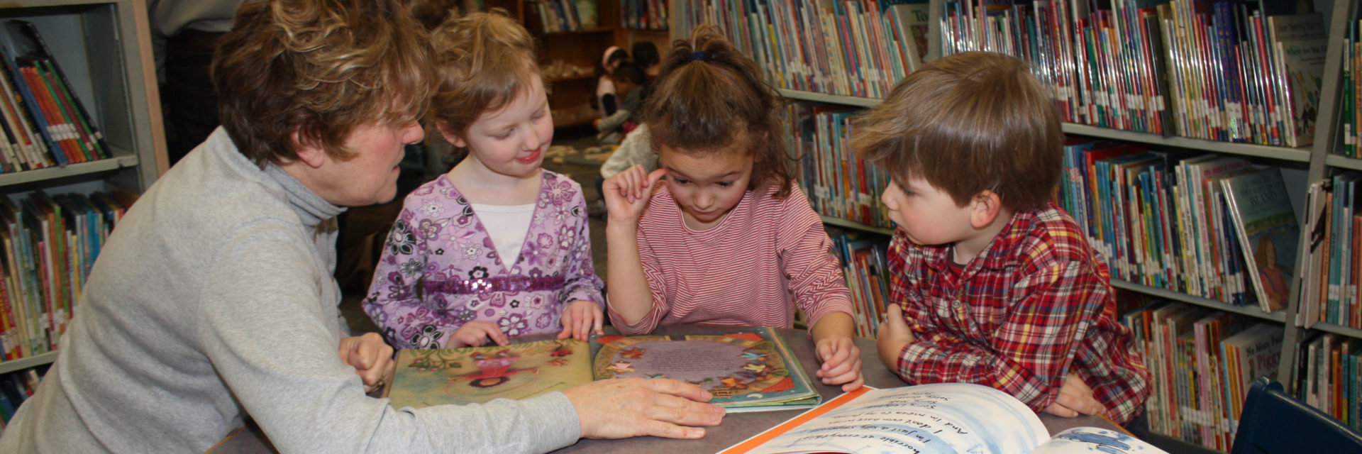 Children learn at Chace Children's Discovery Library in Providence Public Library